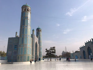 Meet your Posher, Yuri